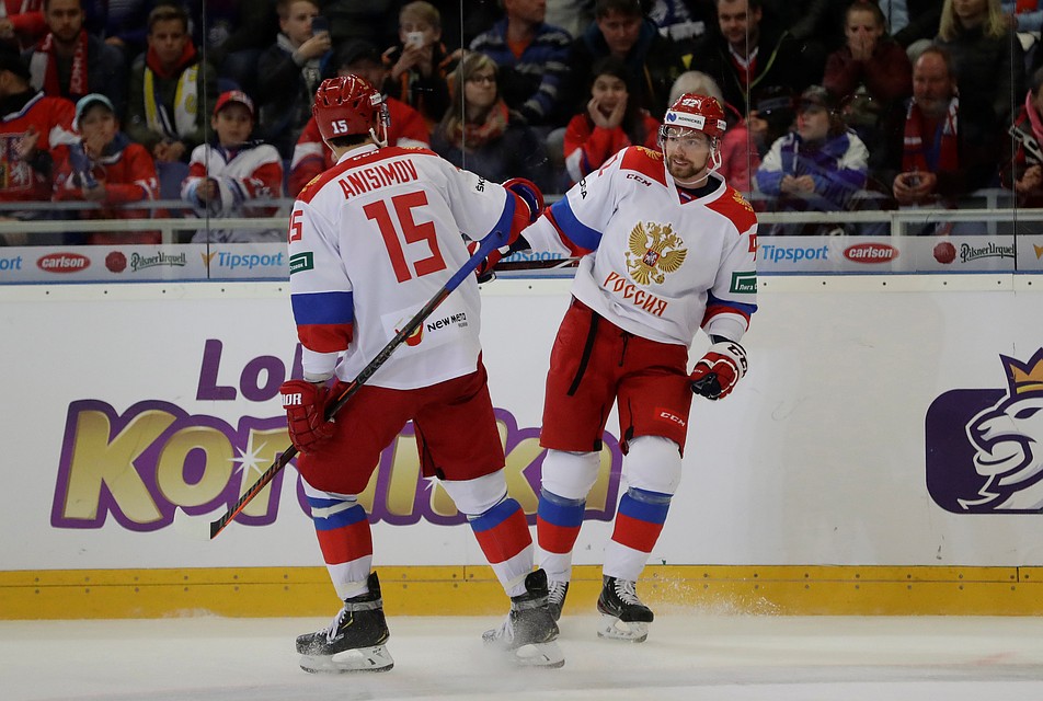 Евгений Кузнецов на ЧМ-2019 отпраздновал день рождения.