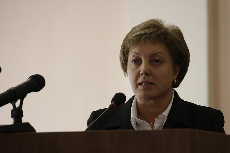 Заместитель губернатора Псковской области Вера Емельянова выступила с приветственной речью на открытии международной научно-практической конференции в Пскове