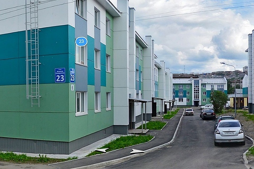 В Мурманске жильцы социального дома получили завышенные квитанции за тепло. С таким перерасчетом северяне не согласны. Фото: yandex.ru/maps