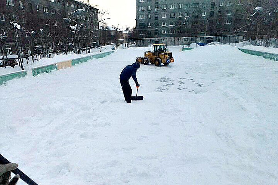 В этом зимненем сезоне этот каток ждет преображение. Фото: Кандалакша в курсе