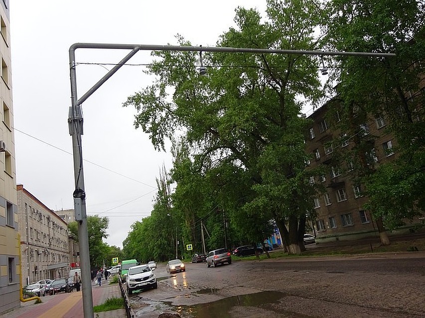 "Умным светофорам" заново сделают оцинковку.
