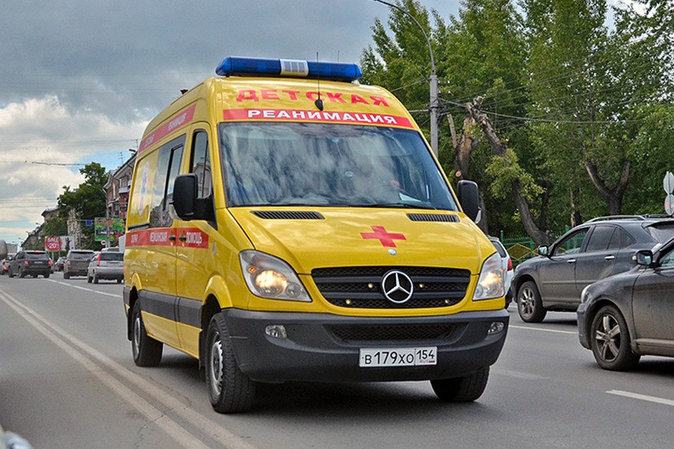 В детскую больницу Филатова доставили мальчика с компрессионым переломом позвонка