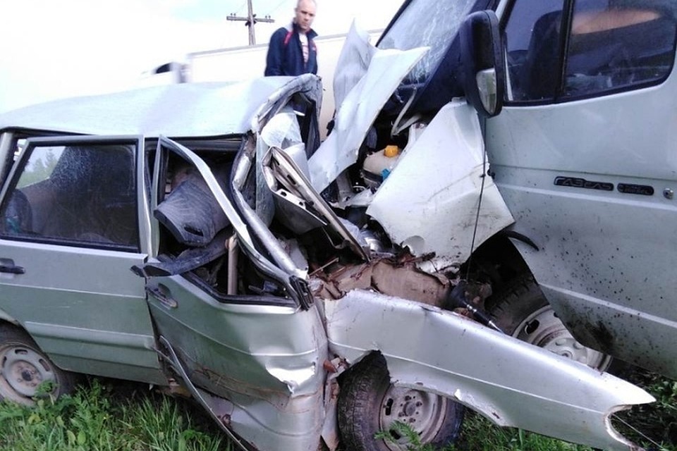Два человека погибли в ДТП в Кузбассе. ФОТО: vk.com, "Месторасположение ДПС - город Мариинск".