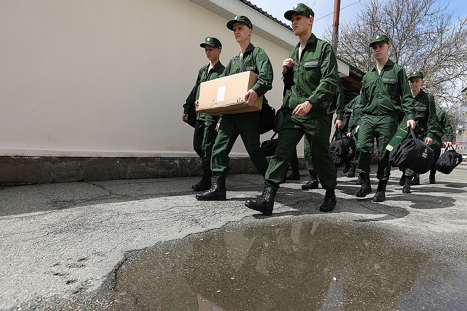 Ставрополь. Призывники на сборном пункте.