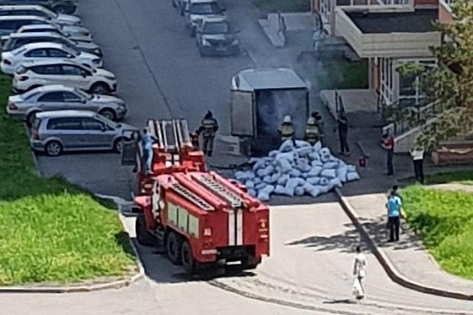 В результате сгорел уголь на площади один кубометр Фото: "Регион-42 Кемерово" / "ВКонтакте"