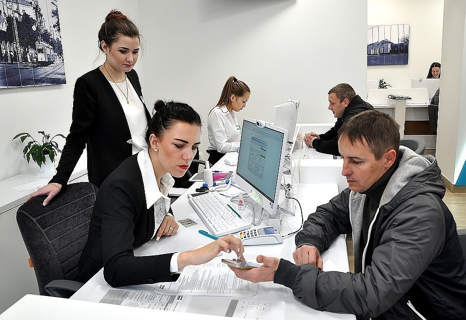 «РНКБ 24/7» можно скачать в магазинах мобильных приложений