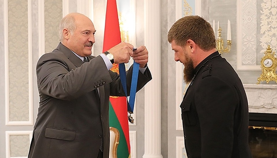 Лукашенко наградил Кадырова. Фото: president.gov.by