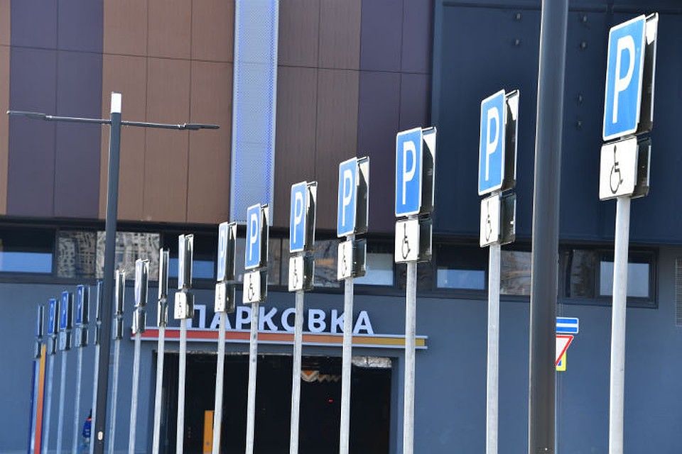 Стоимость машино-места зависит не только от класса комплекса, но и от местоположения, типа паркинга, этажа и покупательского спроса. Автор фото Макеев Иван.