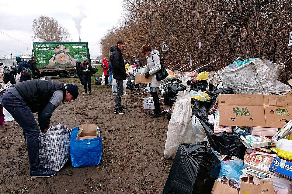 Макулатуру иногда принимают не постоянно, а приезжают за ней в определенные дни