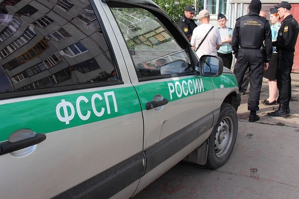 Соседские войны довели двух жительниц Кузбасса до суда. ФОТО УФССП России по Кемеровской области.