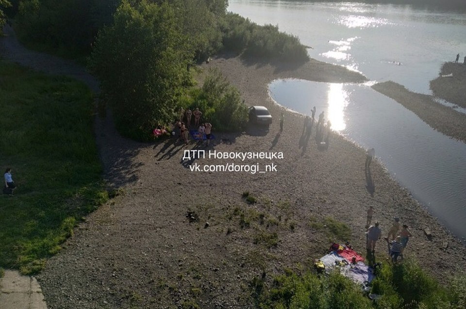 Инцидент произошел на Притомском шоссе Фото: "ДТП Новокузнецка" / "ВКонтакте"