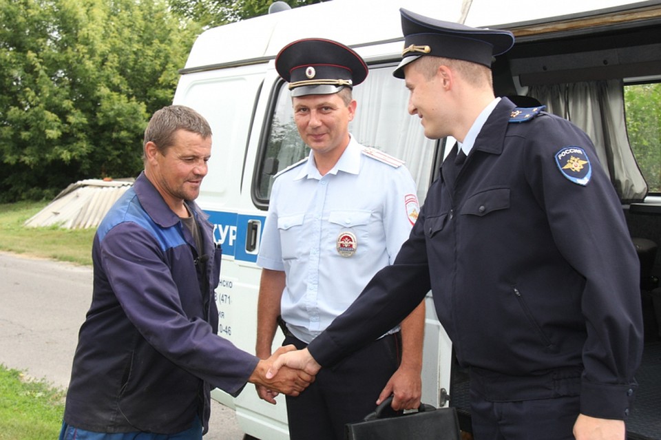 Местный житель поблагодарил полицейских за помощь