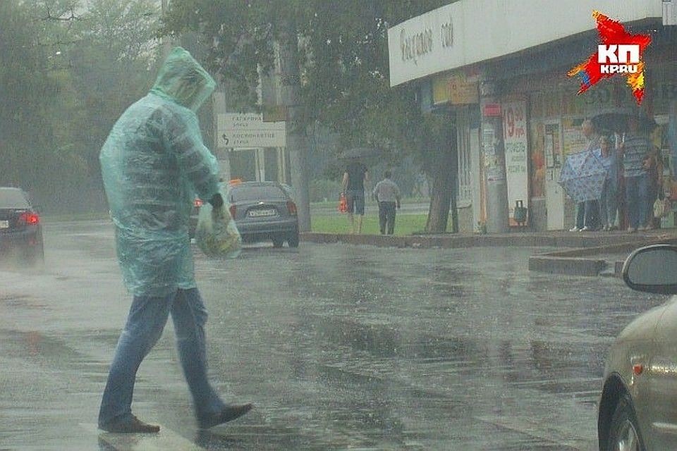 При грозе порывы ветра достигнут 13-18 м/с.