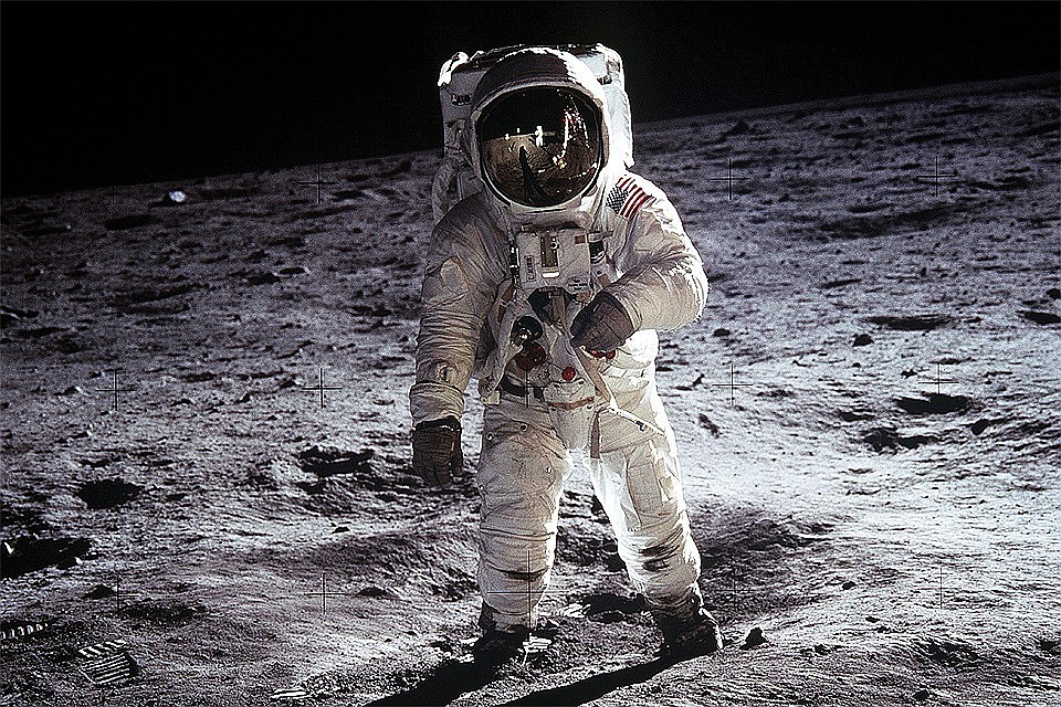 Астронавт Базз Олдрин на поверхности Луны, июль 1969 года