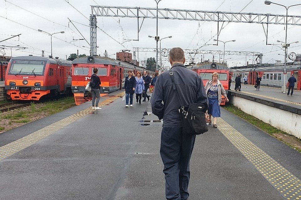 На Балтийском направлении встали все поезда. Фото: vk.com/spb_today