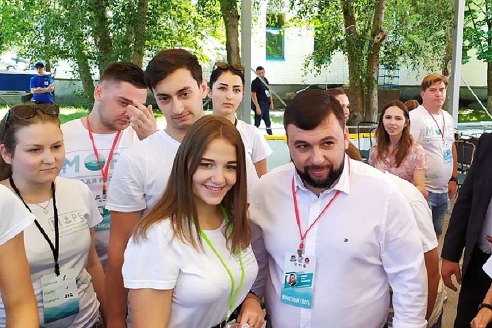 Денис Пушилин пообщался с молодежью Республики