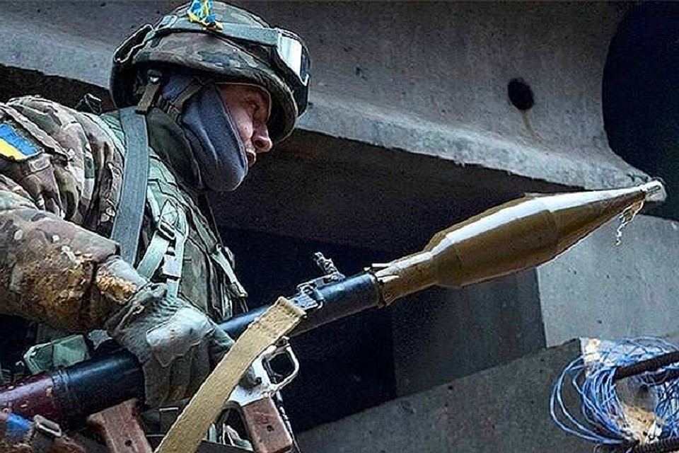 Боевики использовали подствольных, станковых и противотанковых гранатометов. Фото: rusvesna.su