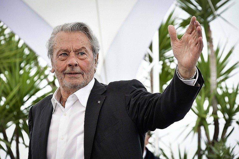 83-летний Ален Делон сейчас находится в больнице