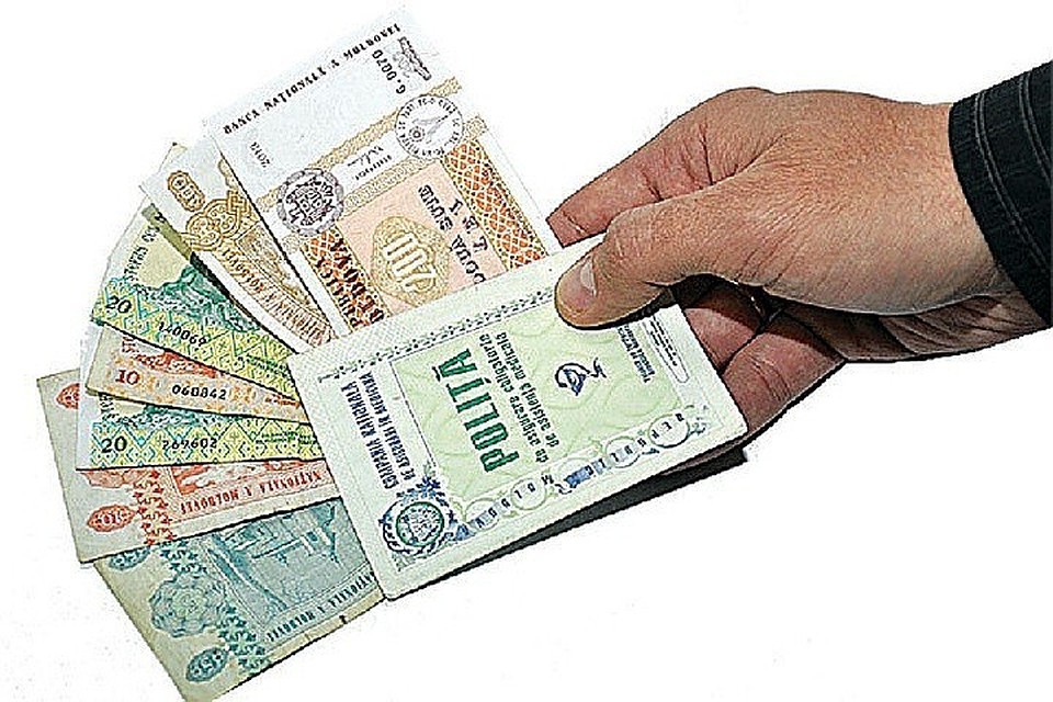 Выбирайте, что важнее: полис или деньги?