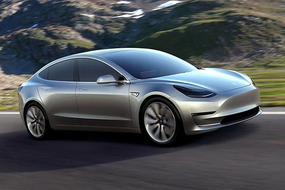 В Сети появилось видео с места аварии на МКАД с участием Tesla