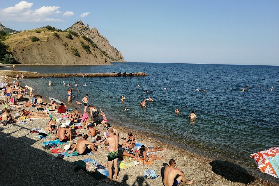 Жару лучше всего переждать у моря.