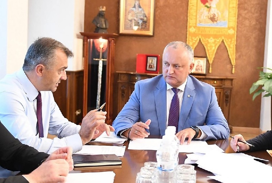По словам главы государства, после широких консультаций в рамках встреч с партнерами по социальному диалогу, индексация пенсий будет проводиться 1 апреля и 1 октября