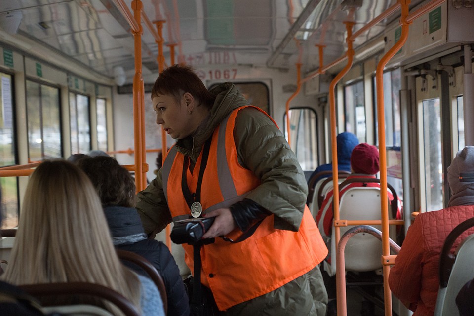 Приобрести брелок, заменяющий транспортную карту, можно за 150 рублнй