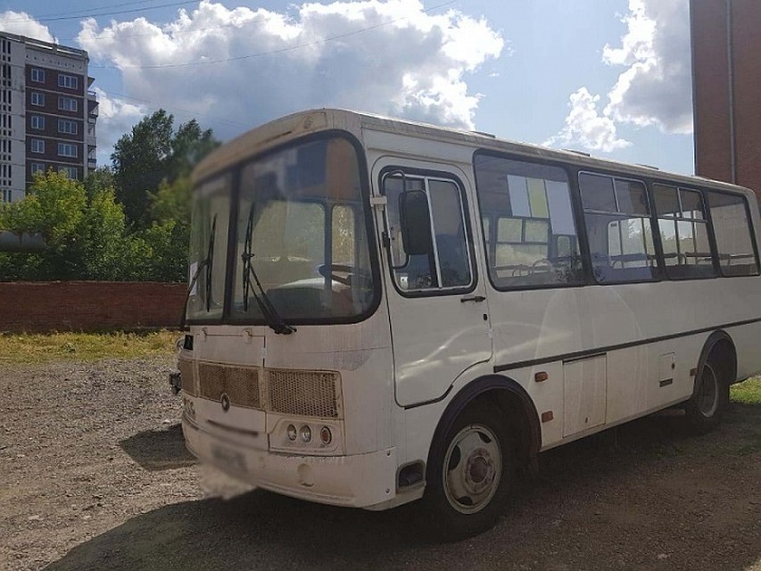 Злоумышленник похитил автобус, нанеся предприятию ущерб более миллиона рублей. Фото: 70.мвд.рф
