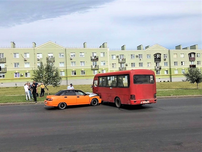 Авария произошла на улице Мира в Крутых Ключах