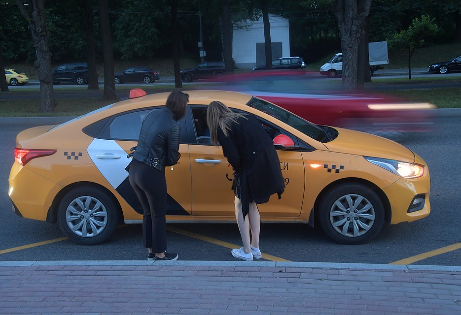 - Двоих не возьму...
