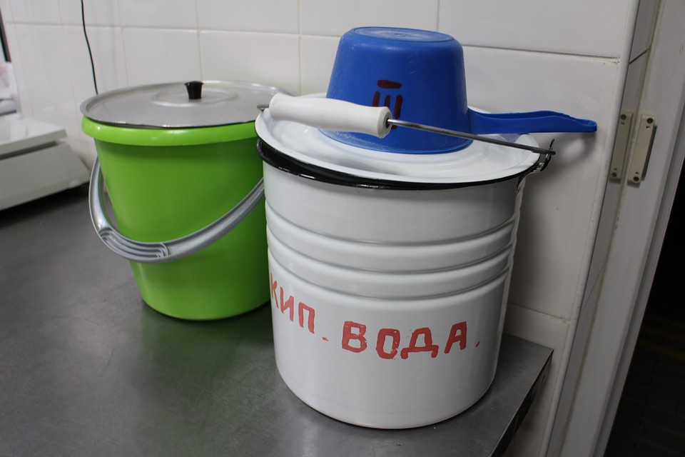 H₂O не всегда отвечает всем требованиям.