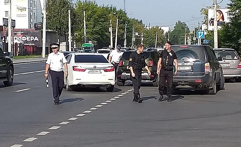 В Тюмени владелец 23 машин оплатил многочисленные штрафы