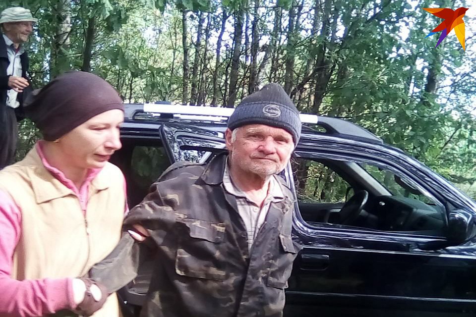 Спустя неделю поисков мужчину нашли в лесу местные жители.