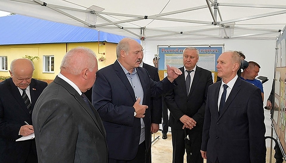 Рабочая поездка в Ивьевский район Гродненской области. Фото: president.gov.by