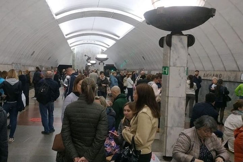 По словам очевидцев, ждать посадки пришлось полчаса. Фото: Любовь Собянина