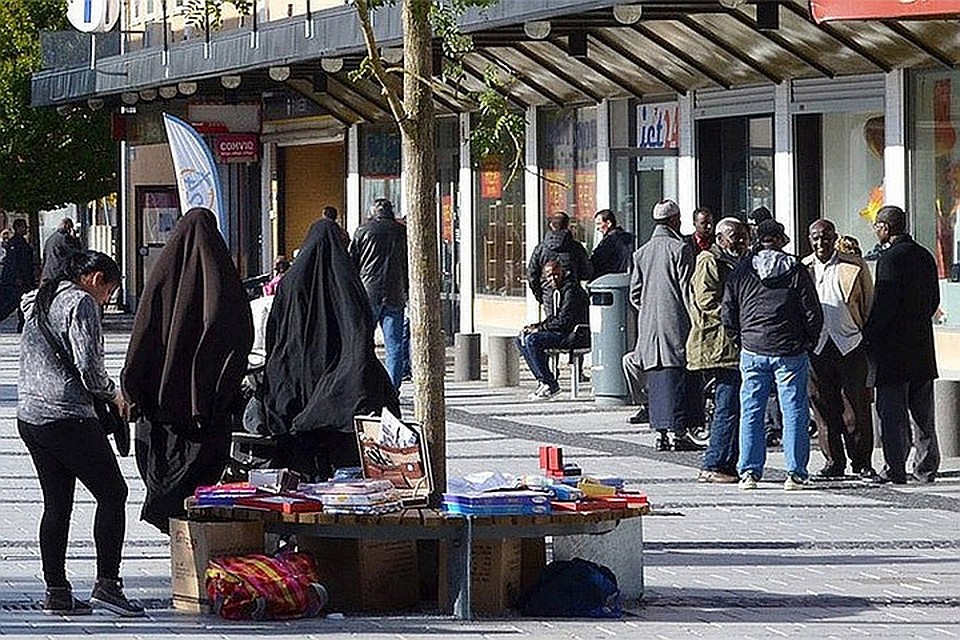 В криминогенных районах Стокгольма будут дежурить охранники. Фото: с сайта e-news.su