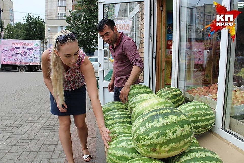 Арбузами и данями на рынке в Твери торговали с нарушениями