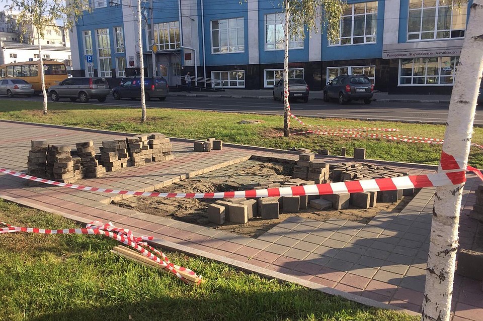 Ремонт плитки на Ленина. Фото: «Толк»