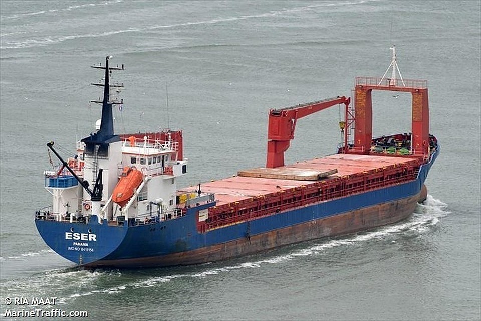 Экипаж судна Eser обвиняют в контрабанде наркотиков. Фото: Ria Maat (marinetraffic.com)