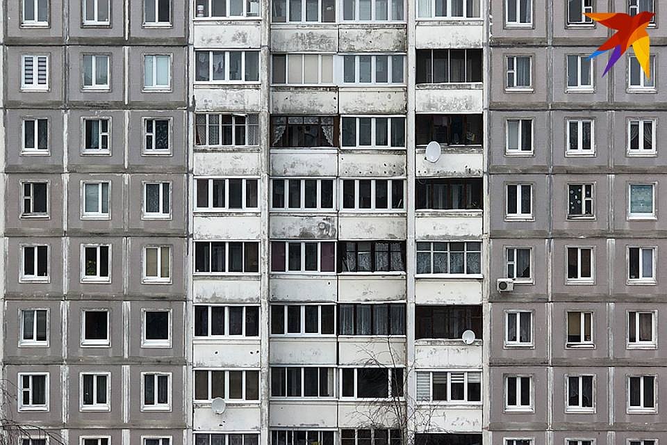 Минчанин выбросил из окна пустую бутылку и получил 5 лет лишения свободы.