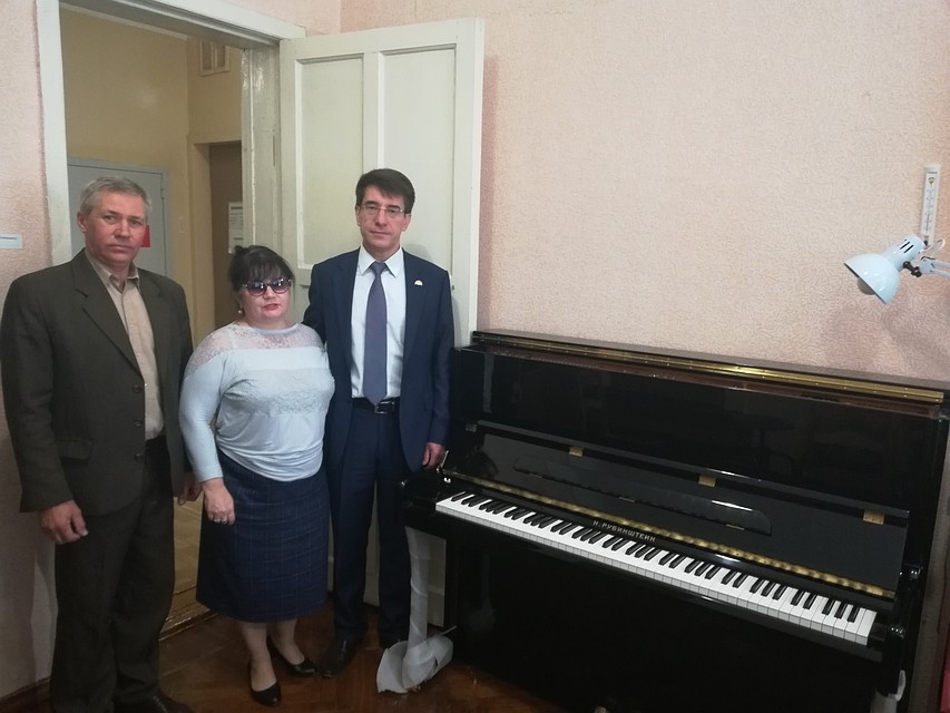 В самарских школах искусств появятся 55 новых отечественных пианино