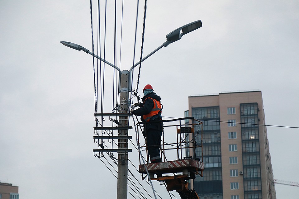 Зимой освещение на улицах города будет работать дольше