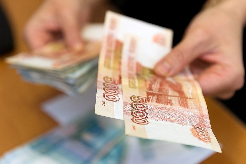 Россияне будут получать уведомления о долгах через смс