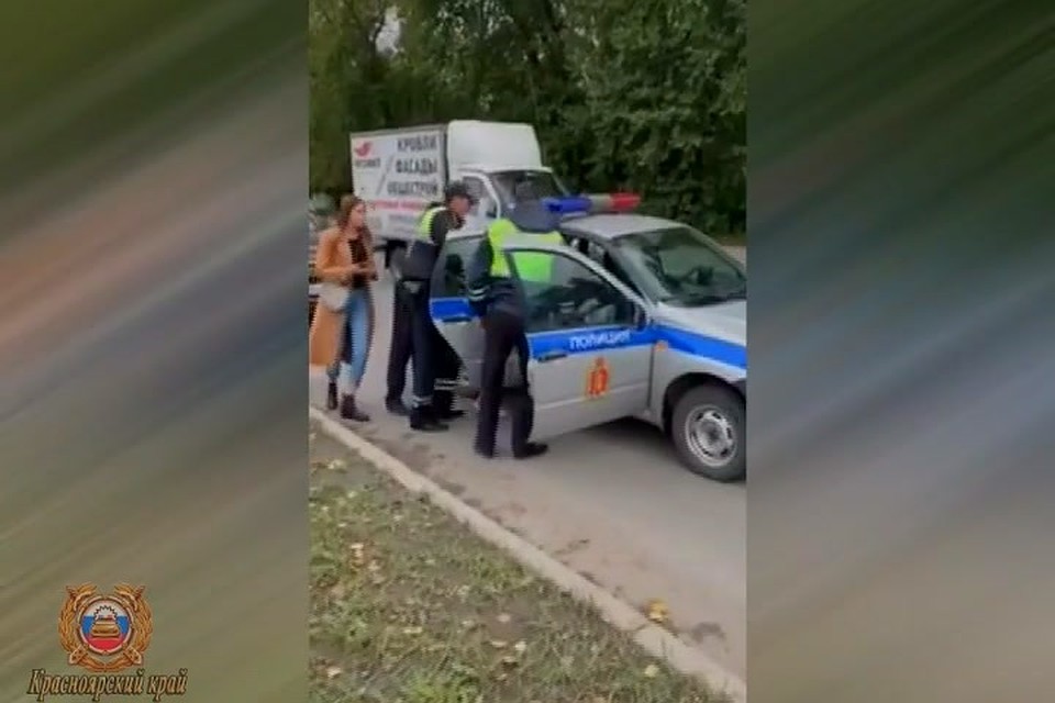 В Красноярском крае задержали лихача без прав, провоцировавшего полицию. Стоп-кадр видео