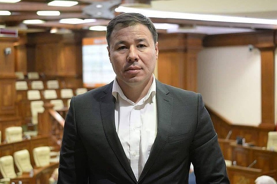 Депутат уточнил, что и он лично, и президент, и фракция ПСРМ в парламенте высказались против увеличения НДС с 10% до 20% для ресторанного и гостиничного бизнеса