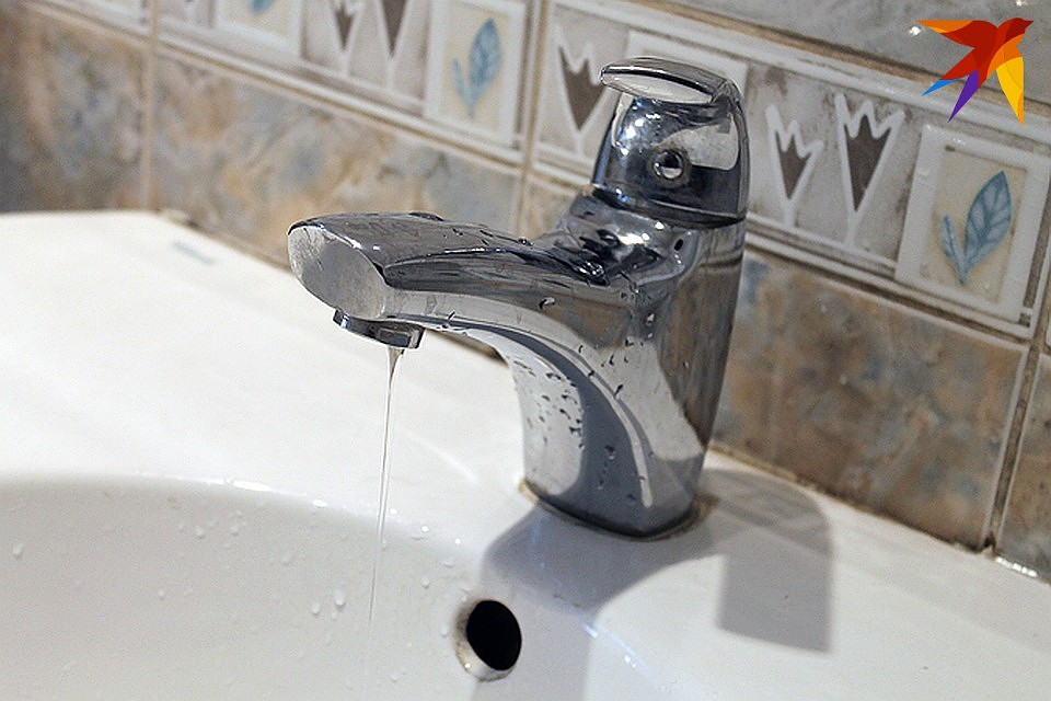 Вода постепенно возвращается в краны горожан.