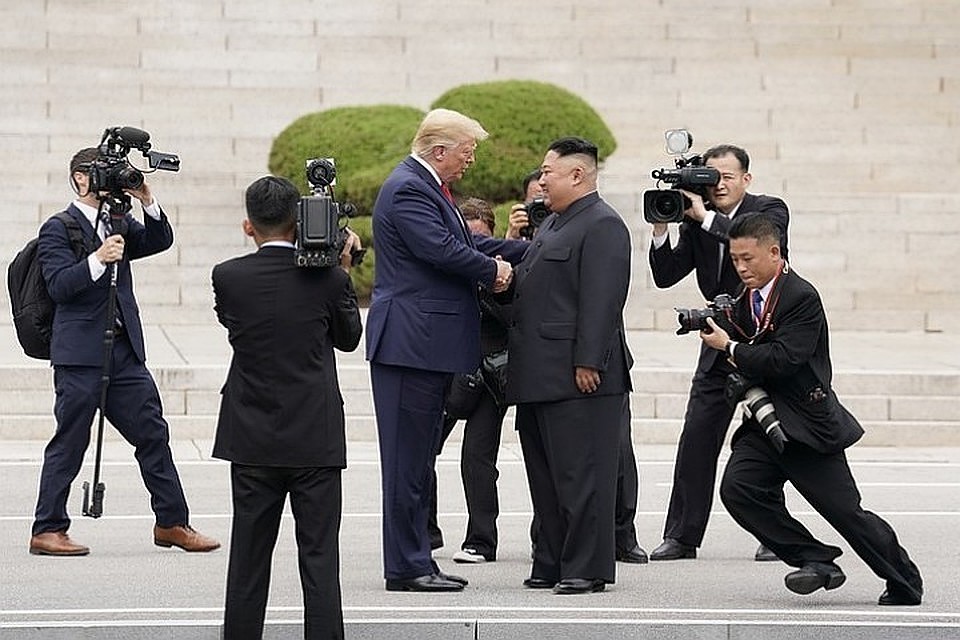 "Сделаю это когда-нибудь в будущем": Трамп заявил, что не готов к поездке в КНДР