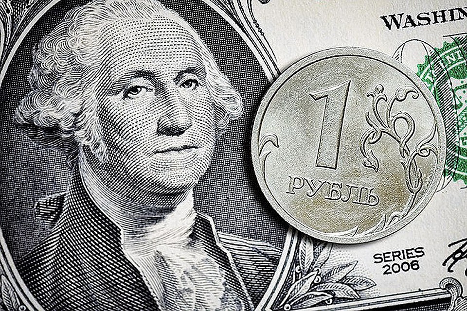 Курс доллара поднялся до 64,42 рубля