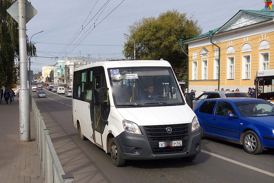 Перефразируя Гоголя: Редкая маршрутка доедет до Ворошиловки.