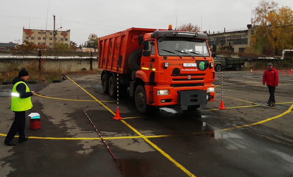 Соревнования проходили в два этапа